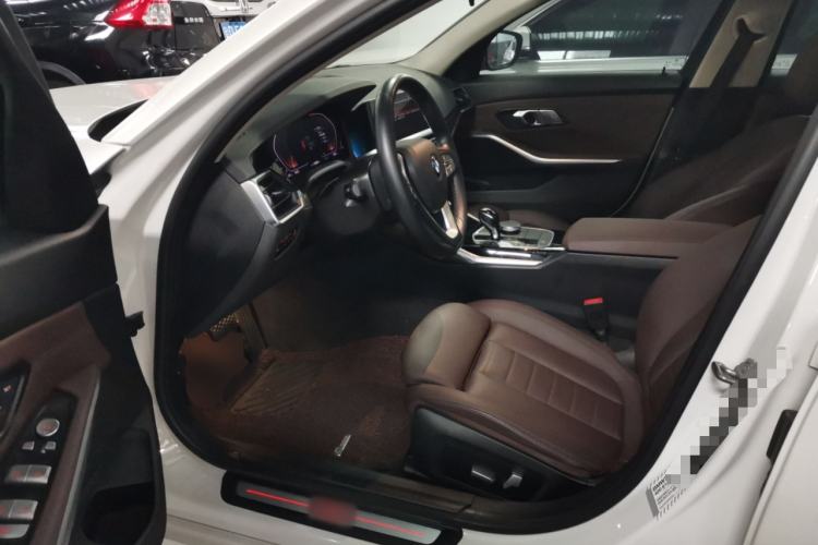 Used BMW 3 Series 2020 320i Sport Package Driver Seat