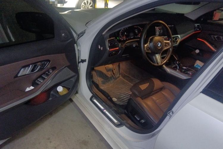 Used BMW 3 Series 2020 330i M Sport Night Edition Driver Seat