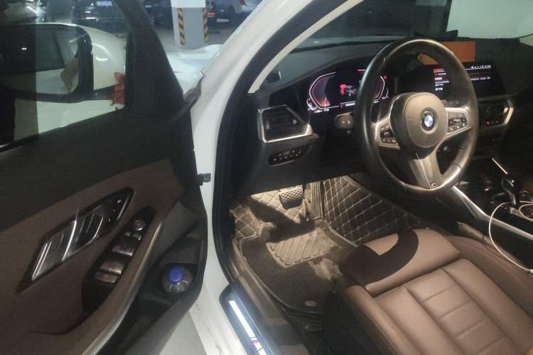 Used BMW 3 Series 2020 320Li M Sport Package Driver Seat