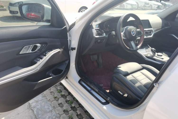 Used BMW 3 Series 2020 Restyled 325Li M Sport Package Driver Seat