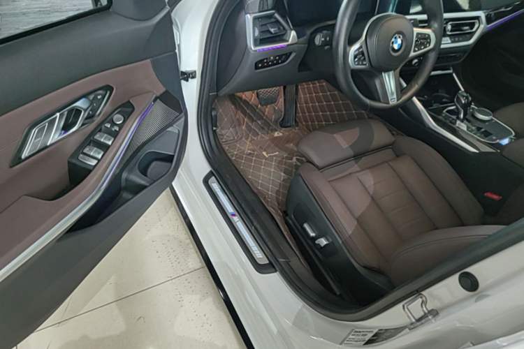 Used BMW 3 Series 2020 Restyled 325Li M Sport Package Driver Seat