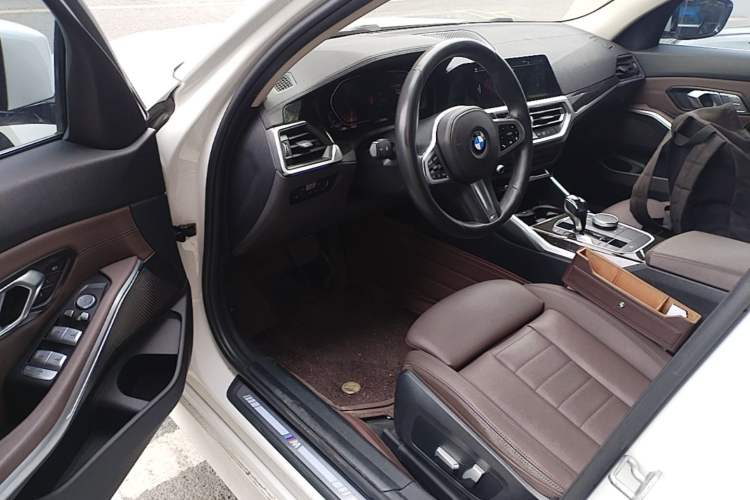 Used BMW 3 Series 2020 Restyled 325Li M Sport Package Driver Seat