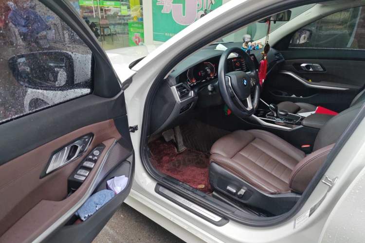 Used BMW 3 Series 2020 325Li First Edition Driver Seat