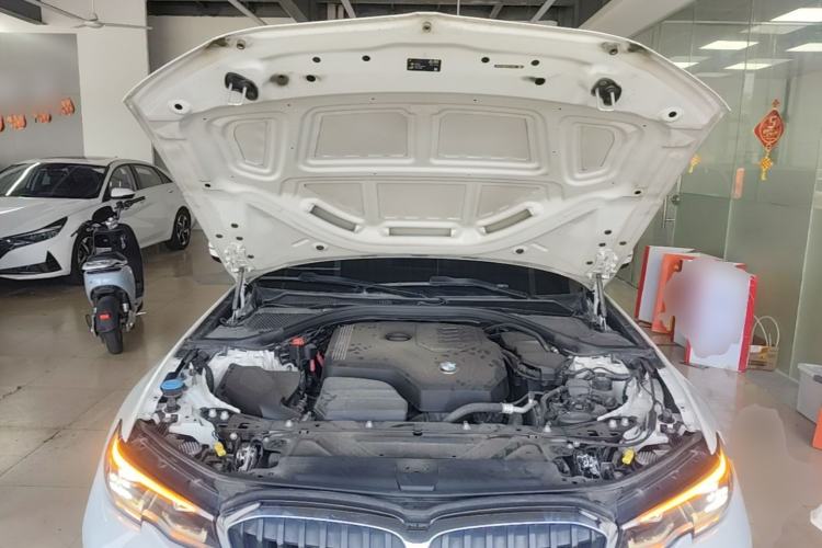 Used BMW 3 Series 2020 Facelifted 325i M Sport Package Engine Bay