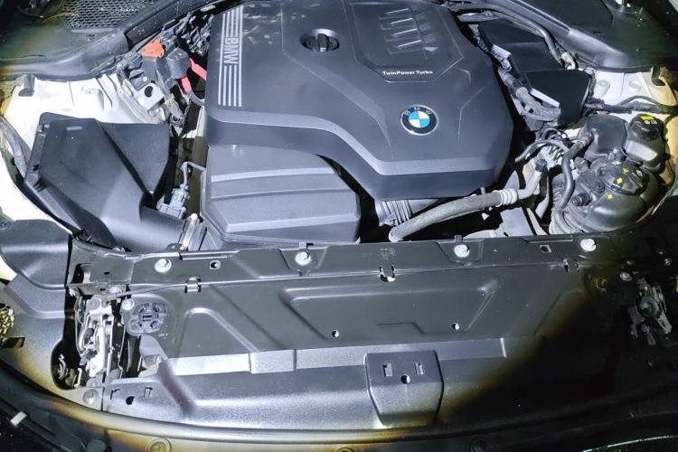 Used BMW 3 Series 2020 325Li First Edition Engine Bay