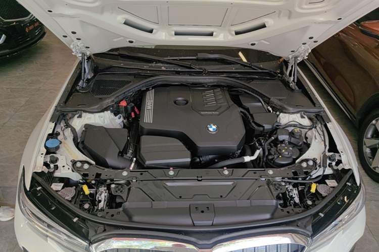 Used BMW 3 Series 2020 Restyled 325Li M Sport Package Engine Bay