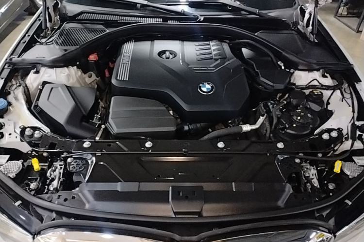 Used BMW 3 Series 2020 320i Sport Package Engine Bay