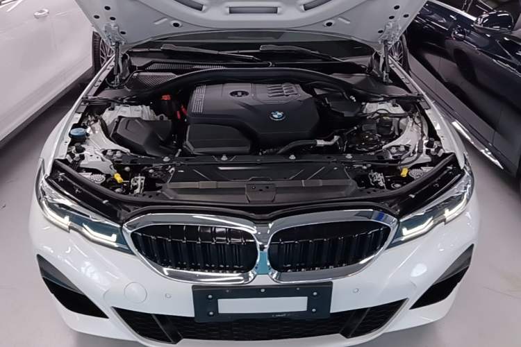 Used BMW 3 Series 2020 Restyled 325Li M Sport Package Engine Bay