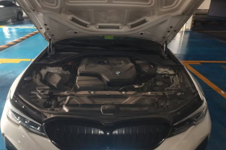 Used BMW 3 Series 2020 325i M Sport Night Edition package Engine Bay