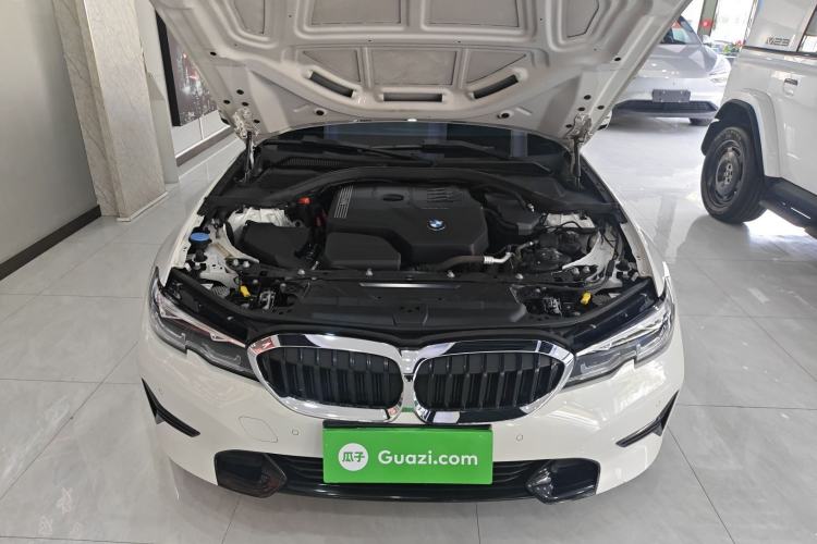 Used BMW 3 Series 2020 320i Sport Package Engine Bay