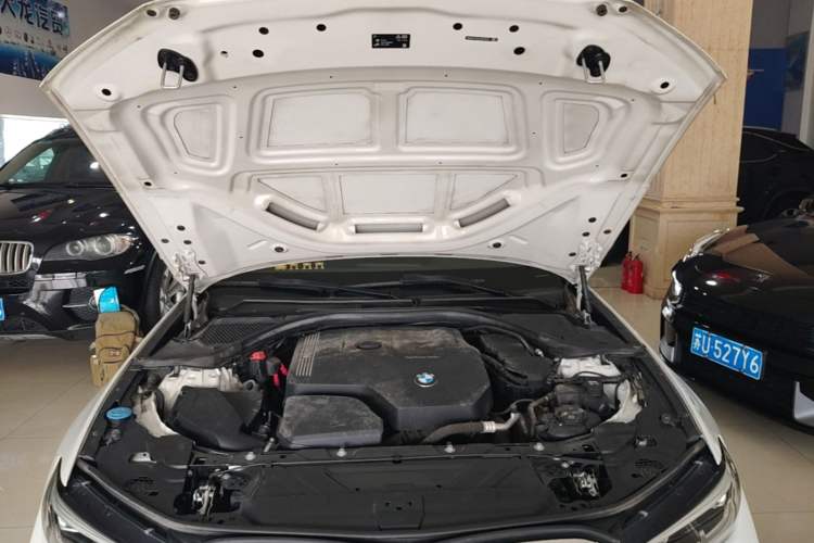 Used BMW 3 Series 2020 325Li First Edition Engine Bay