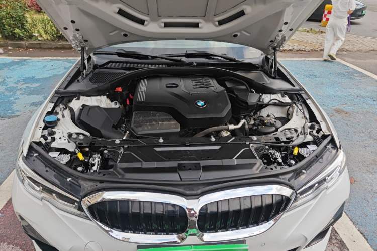 Used BMW 3 Series 2020 Facelifted 325Li xDrive M Sport Package Engine Bay