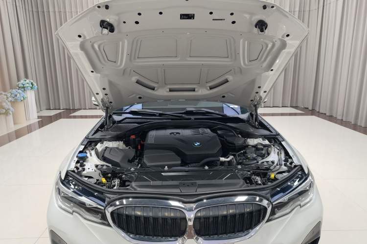 Used BMW 3 Series 2020 Restyled 325Li M Sport Package Engine Bay