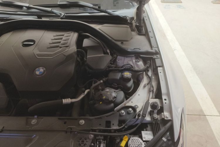 Used BMW 3 Series 2020 Restyled 325i M Sport Night Edition Package Engine Bay Left