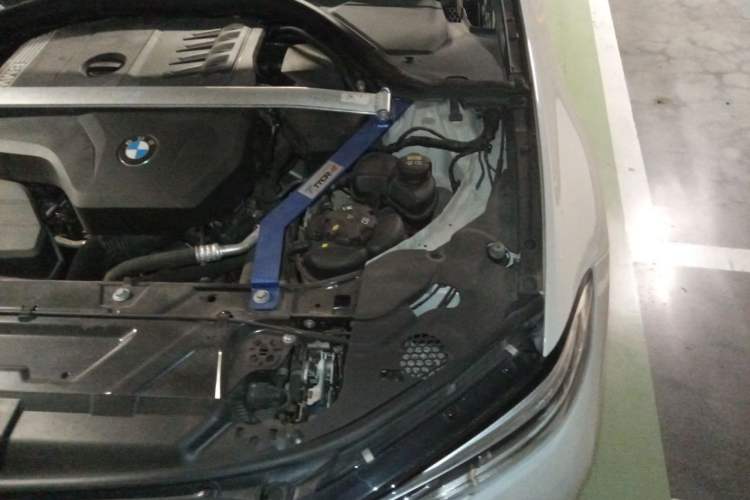 Used BMW 3 Series 2020 Restyled 325i M Sport Night Edition Package Engine Bay Left