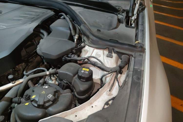 Used BMW 3 Series 2020 325Li First Edition Engine Bay Left