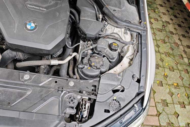 Used BMW 3 Series 2020 325Li First Edition Engine Bay Left
