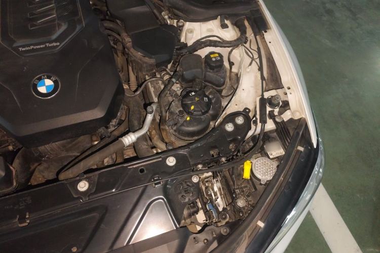 Used BMW 3 Series 2020 320Li M Sport Package Engine Bay Left