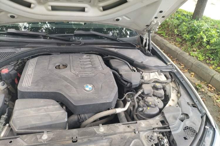 Used BMW 3 Series 2020 Restyled 325i M Sport Night Edition Package Engine Bay Left