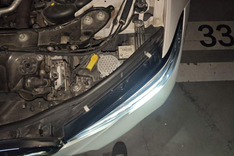 Used BMW 3 Series 2020 325Li M Sport Package Engine Bay Left