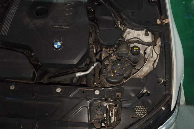 Used BMW 3 Series 2020 325Li First Edition Engine Bay Left