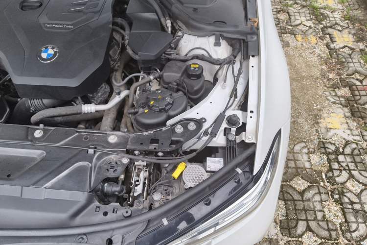 Used BMW 3 Series 2020 320Li M Sport Package Engine Bay Left