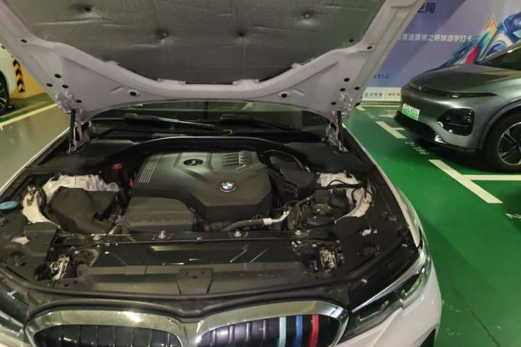 Used BMW 3 Series 2020 325Li M Sport Package Engine Bay Left