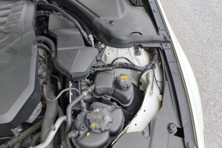 Used BMW 3 Series 2020 Restyled 325Li M Sport Package Engine Bay Left