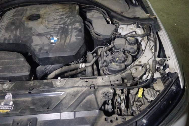 Used BMW 3 Series 2020 330i M Sport Night Edition Engine Bay Left