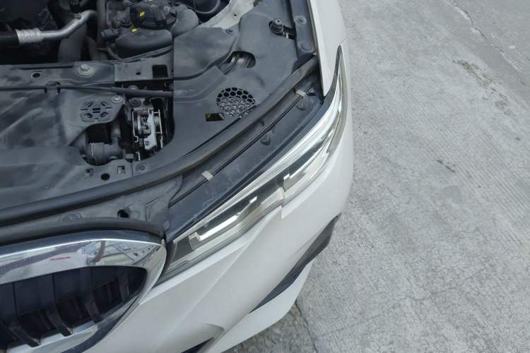 Used BMW 3 Series 2020 325Li M Sport Package Engine Bay Left