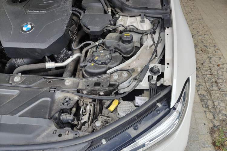 Used BMW 3 Series 2020 330i M Sport Night Edition Engine Bay Left
