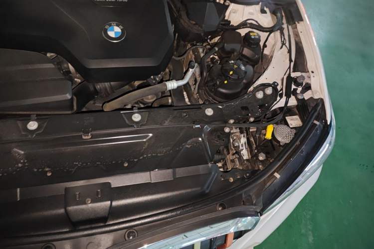 Used BMW 3 Series 2020 Restyled 325Li M Sport Package Engine Bay Left