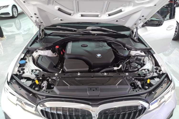 Used BMW 3 Series 2020 320Li M Sport Package Engine Bay