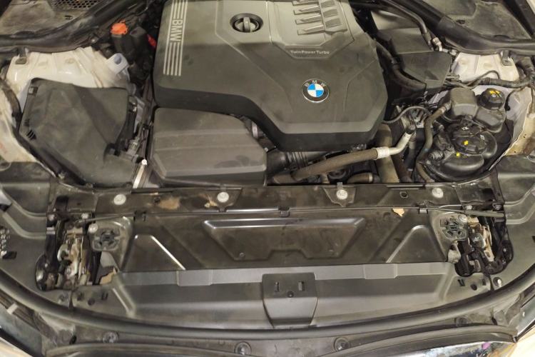 Used BMW 3 Series 2020 325i M Sport Package Engine Bay