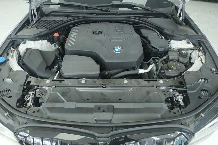Used BMW 3 Series 2020 325Li M Sport Package Engine Bay