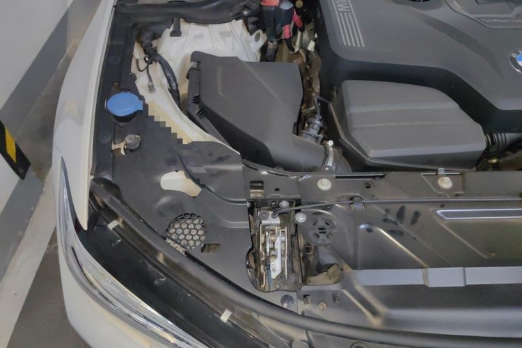 Used BMW 3 Series 2020 325Li First Edition Engine Bay Right