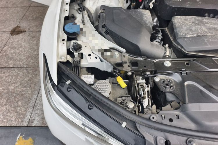 Used BMW 3 Series 2020 325Li M Sport Package Engine Bay Right