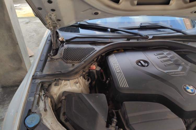 Used BMW 3 Series 2020 325Li First Edition Engine Bay Right