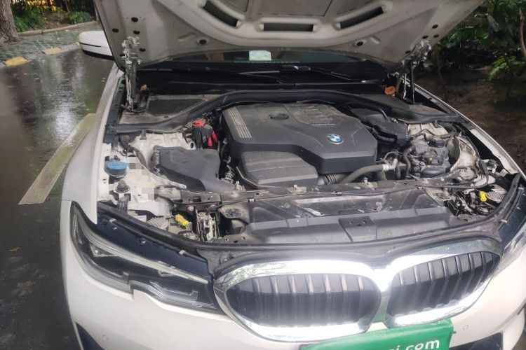 Used BMW 3 Series 2020 320i Sport Package Engine Bay Right