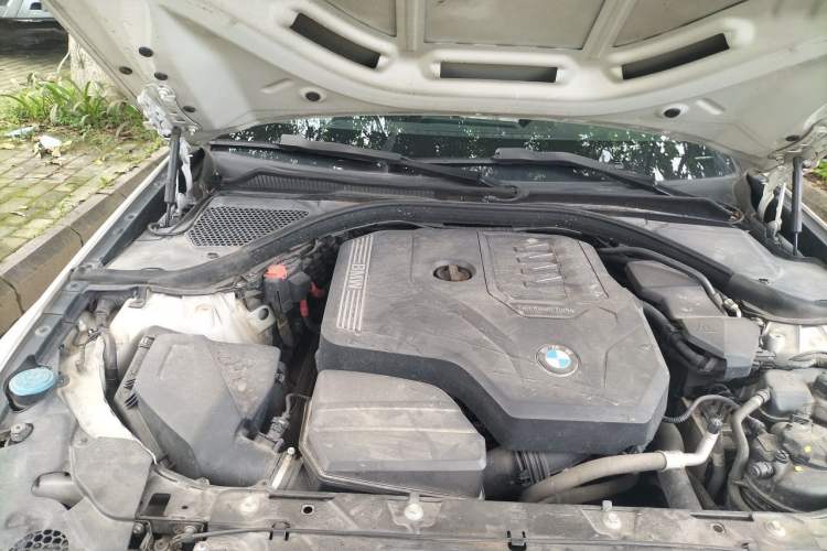 Used BMW 3 Series 2020 Restyled 325i M Sport Night Edition Package Engine Bay Right