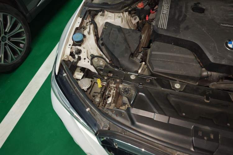 Used BMW 3 Series 2020 Restyled 325Li M Sport Package Engine Bay Right