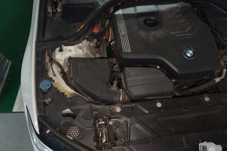 Used BMW 3 Series 2020 325Li First Edition Engine Bay Right