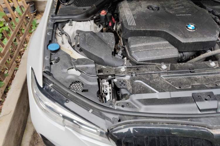 Used BMW 3 Series 2020 325Li M Sport Package Engine Bay Right