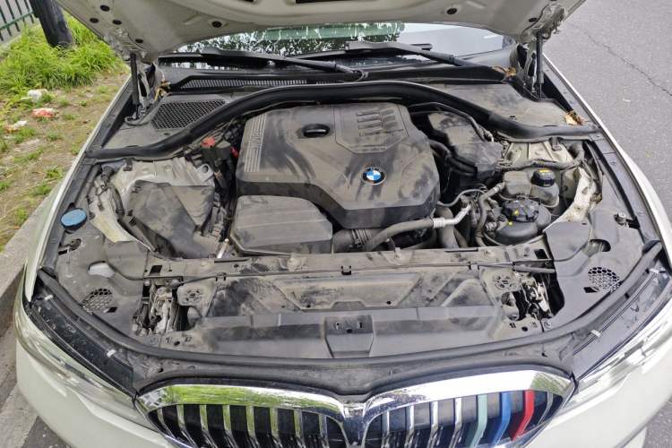 Used BMW 3 Series 2020 325Li First Edition Engine Bay