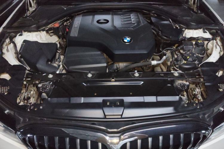 Used BMW 3 Series 2020 325Li First Edition Engine Bay