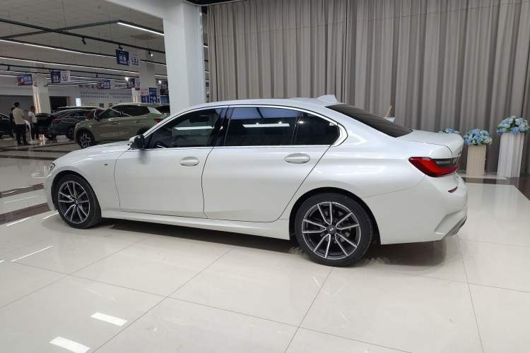 Used BMW 3 Series 2020 Restyled 325Li M Sport Package Exterior 1