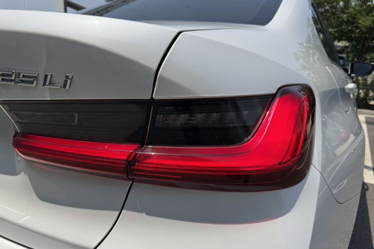 Used BMW 3 Series 2020 Restyled 325Li M Sport Package Exterior 2
