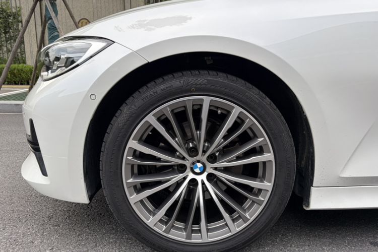 Used BMW 3 Series 2020 320i Sport Package Exterior 2