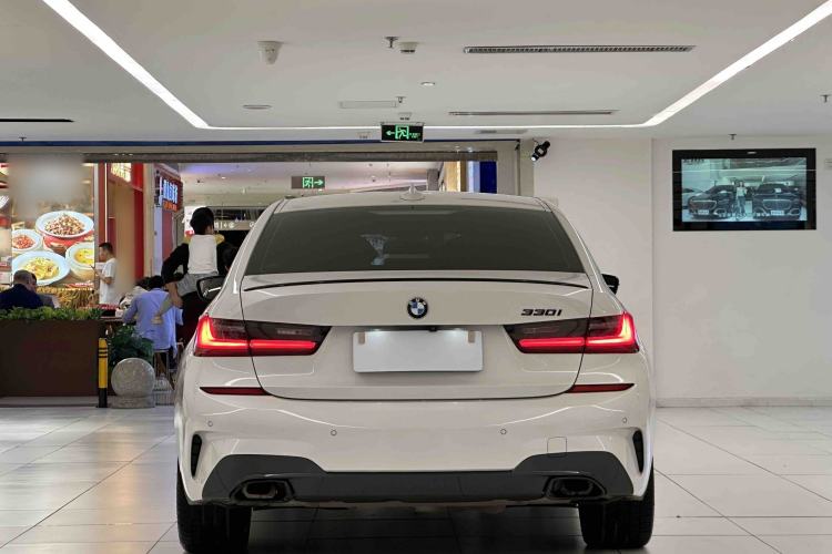 Used BMW 3 Series 2020 330i M Sport Night Edition Exterior 2