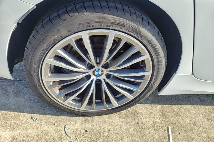 Used BMW 3 Series 2020 325Li First Edition Exterior 2